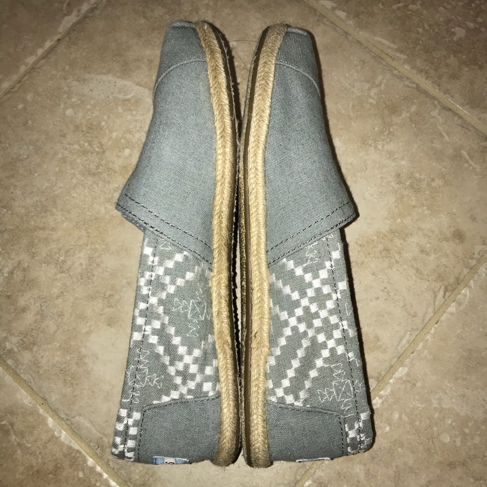 Toms shoes